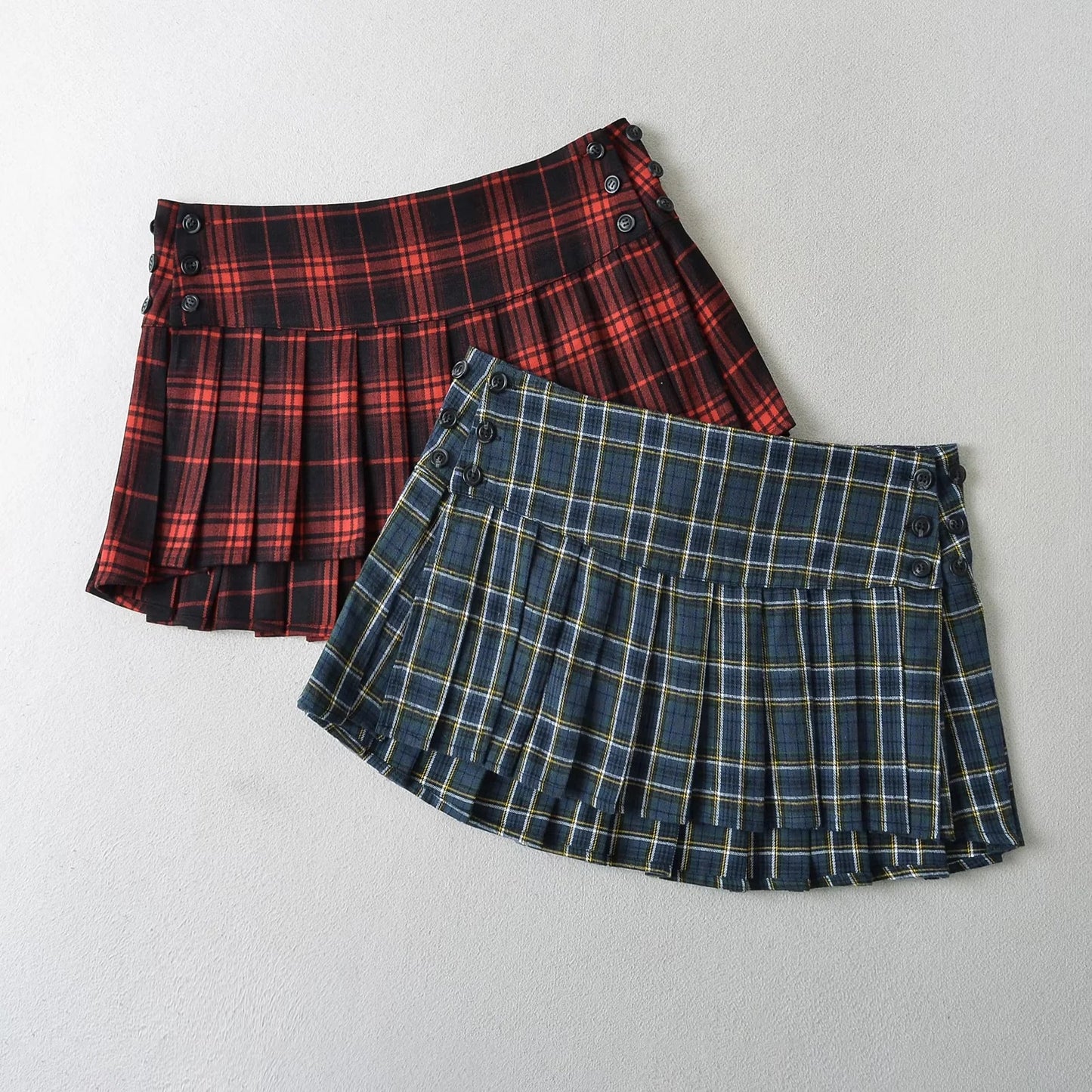 Low waist plaid skirt