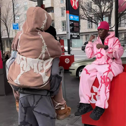 Sudadera con capucha de tres colores estampada con espuma de felpa
