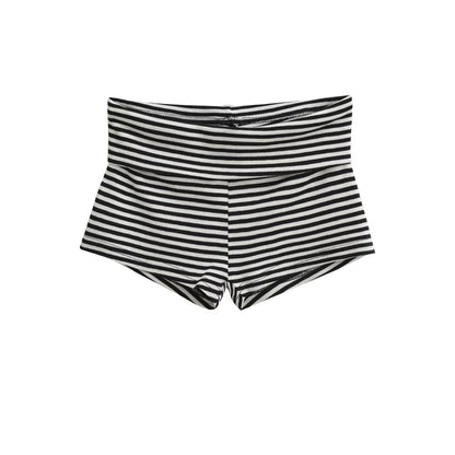 Shorts ajustados a rayas