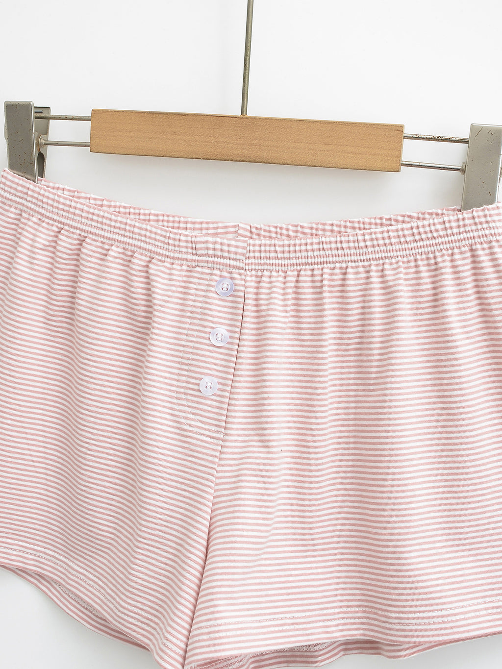Elastic waist striped shorts
