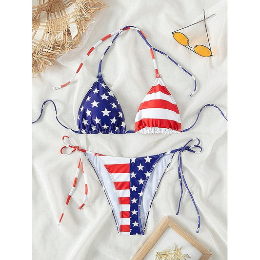 Bikini estampado con la bandera de Estados Unidos