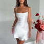Vestido corto sin espalda para mujer