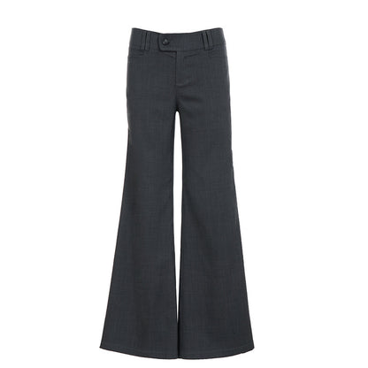Pantalones casuales grises de tiro bajo micro acampanados