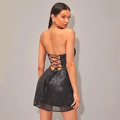 Vestido de lentejuelas brillantes con tirantes y cuentas