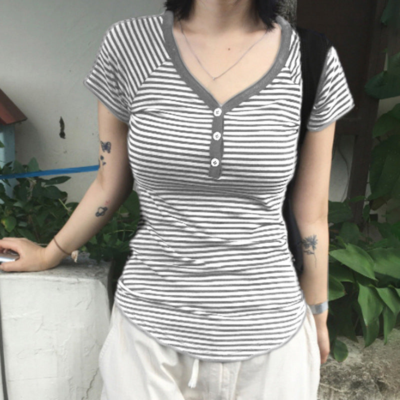 Striped V-neck short sleeved T-shirt