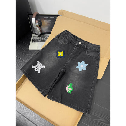 Shorts vaqueros con bordado floral
