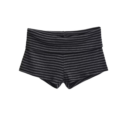 Shorts ajustados a rayas