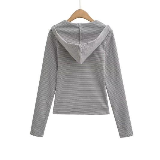Top de manga larga a rayas retro con capucha