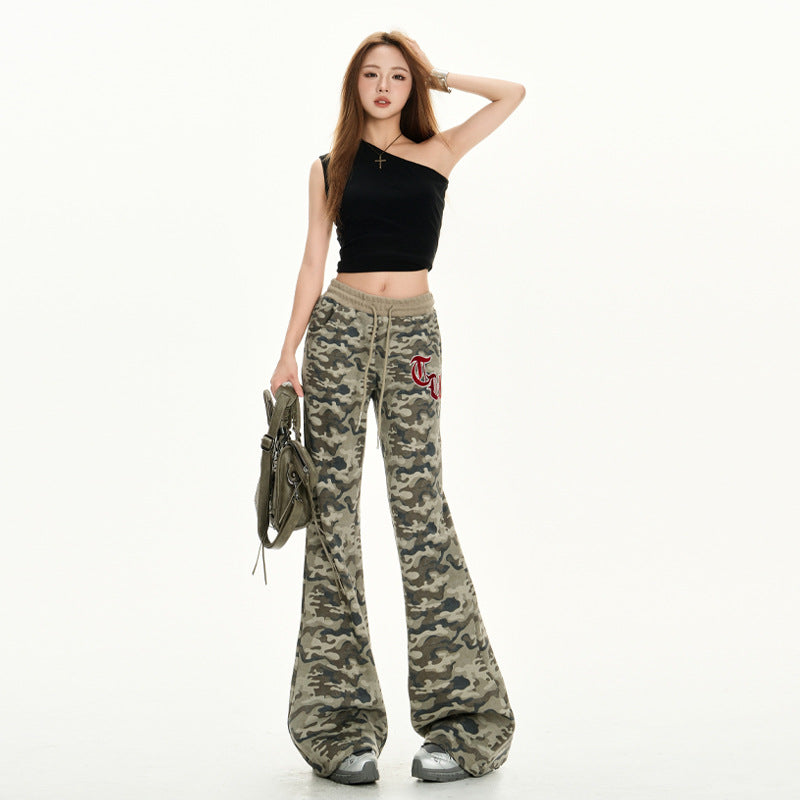 Pantalones de chándal acampanados de camuflaje para mujer, cintura baja, cordón ajustable, corte holgado, versátiles, a la moda, estilo trompeta