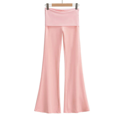 Pantalones de tiro bajo ligeramente acampanados