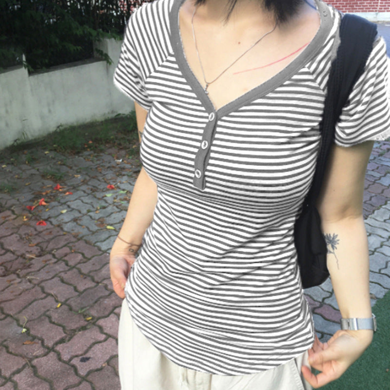 Striped V-neck short sleeved T-shirt