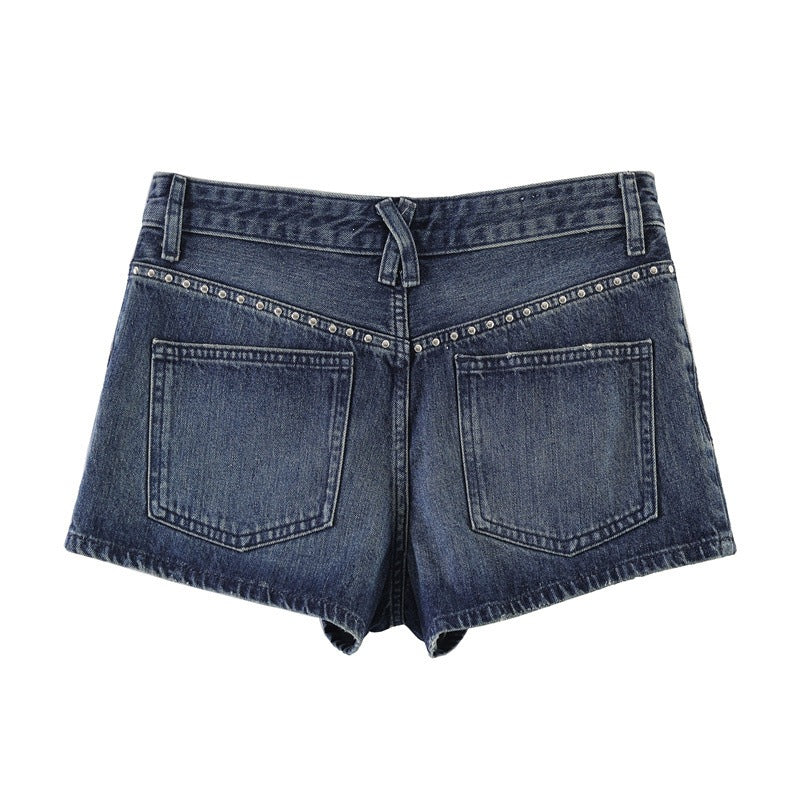 Shorts vaqueros con remaches sencillos