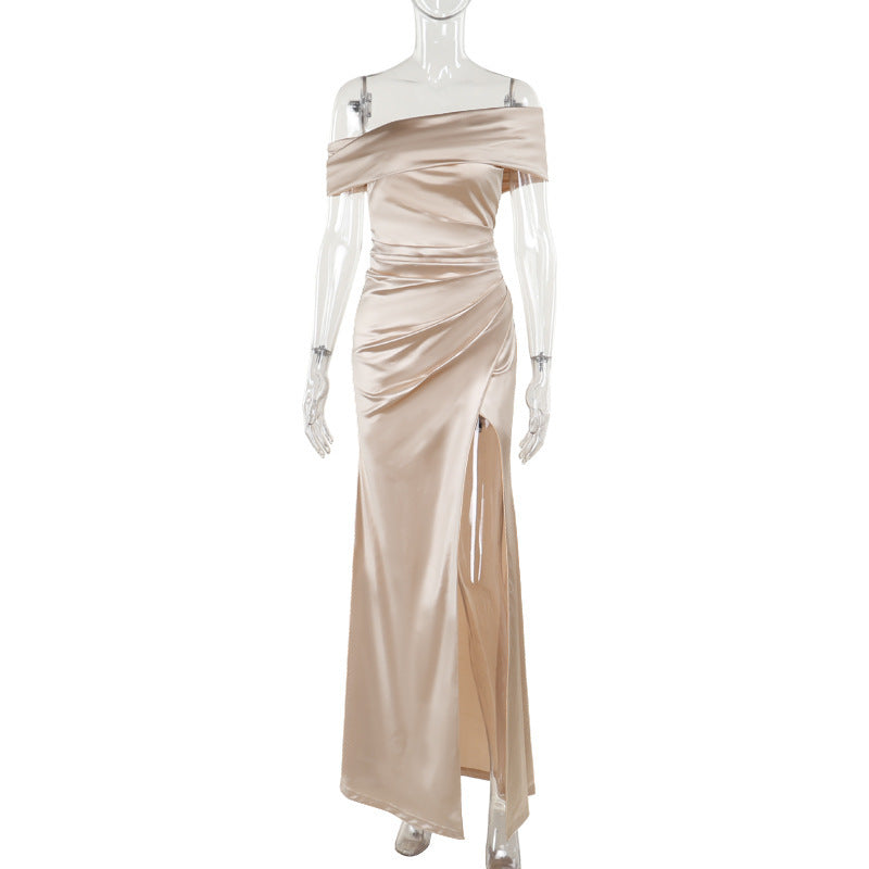 Vestido de seda con un hombro descubierto y abertura para mujer