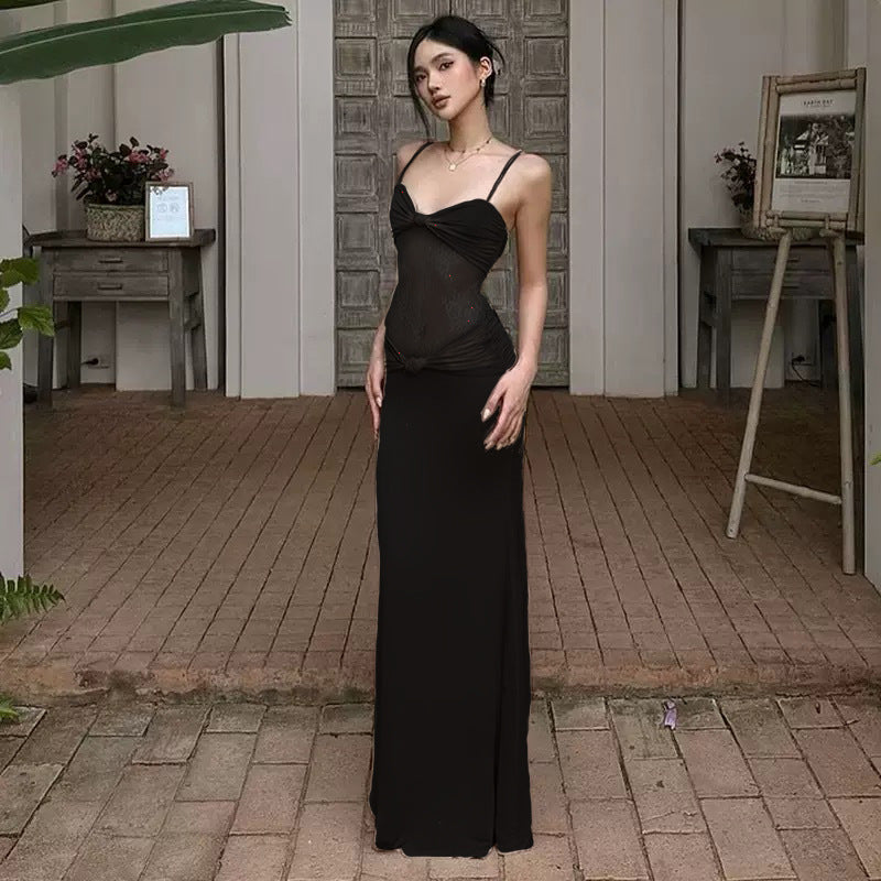 Vestido Lencero de Encaje Transparente Ajustado Largo