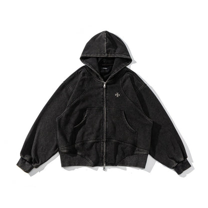 Sudadera con capucha oversize con detalles metálicos de corte holgado