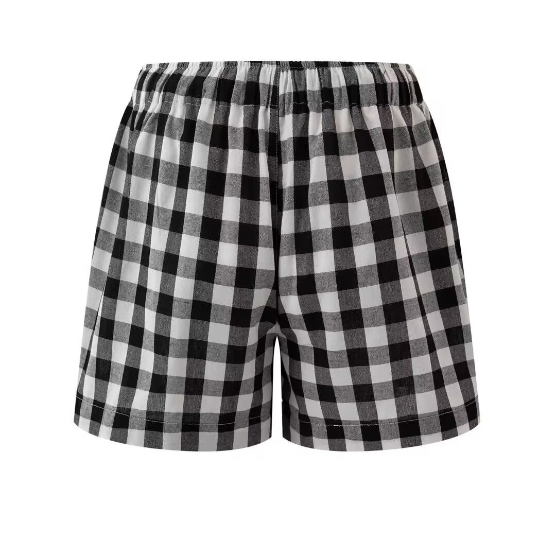 Elastic waist checkered shorts